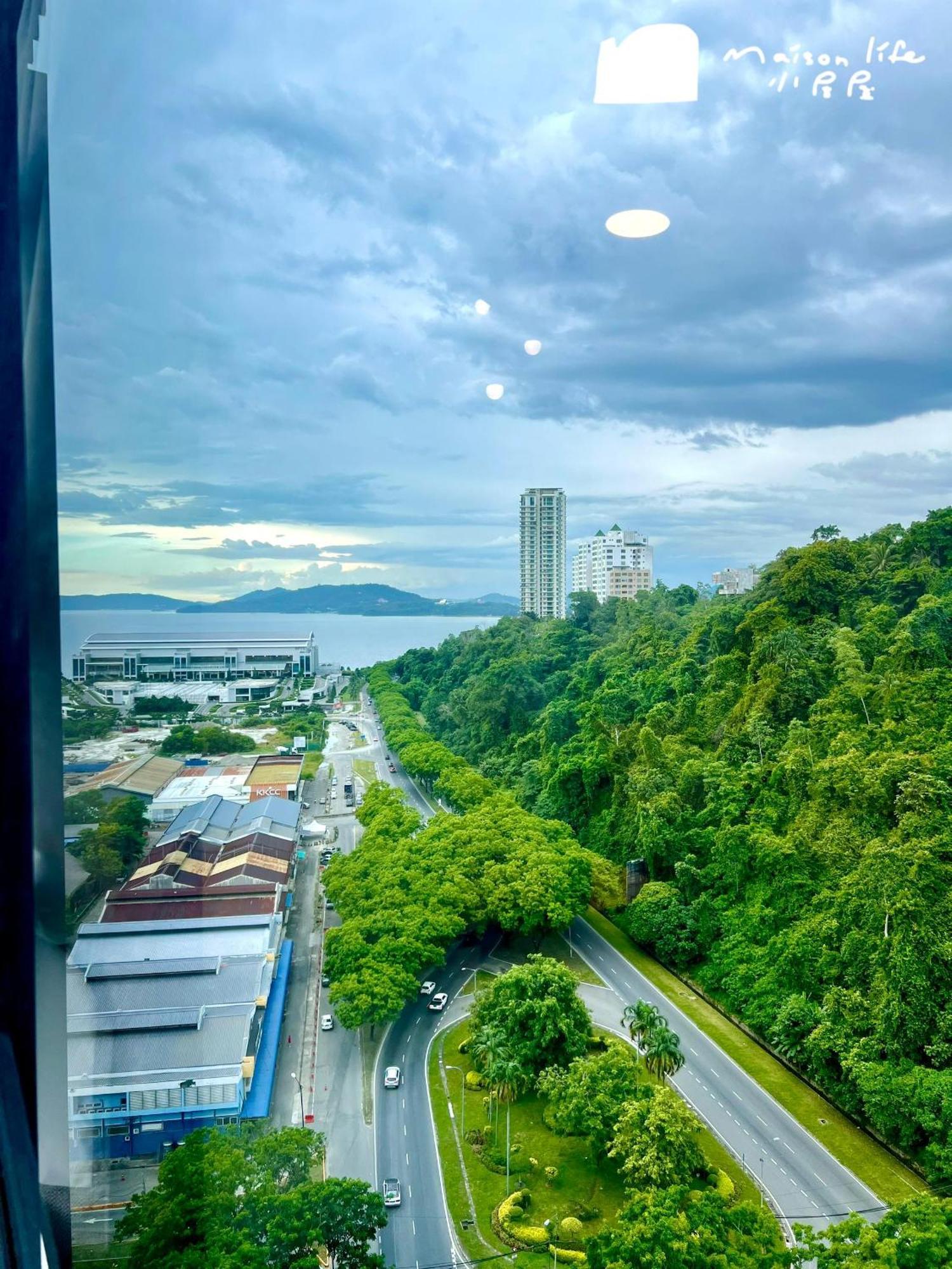 Maison Life 小居屋 Jesselton Quay Citypads Kota Kinabalu Exterior foto